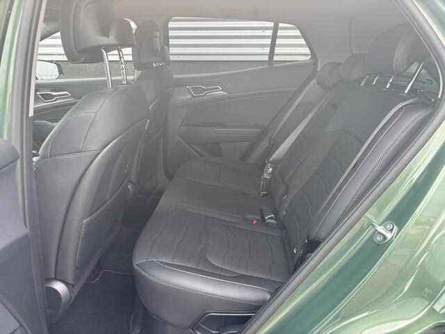 KIA SPORTAGE 1.6 T-GDi Hybrid DynamicPlusLine Schuif/kanteldak, Stoel- & Stuurwiel verwarmd, Navigatie, PDC, LED, NL-auto! BTW-auto,