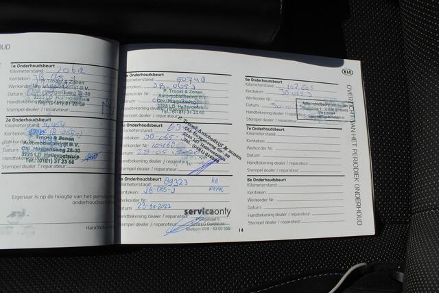 KIA SPORTAGE 1.6 T-GDI 4WD GT-Line PlusLine Automaat/Panoramadak/Navigatie/Achteruitrijcamera/Parkeersensoren rondom/Dodehoek detectie/Stoelverwarming Voor en Achter/Stoelkoeling/Stuurverwarming/Elektrisch verstelbare stoelen/Draadloze telefoonlader/Elektrische achter