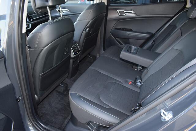 KIA SPORTAGE 1.6 T-GDi Hybrid DynamicPlusLine | Cruise Control Adaptief | Navigatie | Camera | Panoramadak | Stoel+StuurVerwarming | Tot 10Jr. Kia-Garantie