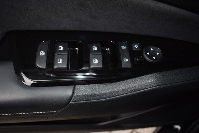 KIA SPORTAGE 1.6 T-GDi Hybrid / HEV GT-Line DCT6-Autom. | Cruise Control Adaptief | Navigatie | Camera | Panorama-dak | Stoel+StuurVerw. | Trekhaak | Tot 10Jr. Kia-Garantie