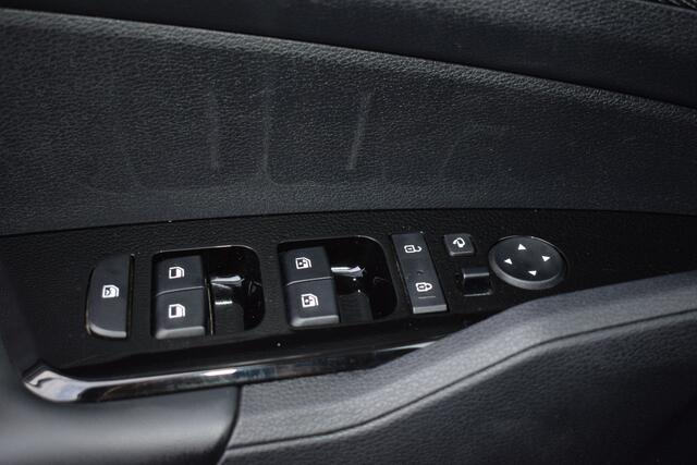 KIA SPORTAGE 1.6 T-GDi Hybrid DynamicLine DCT6/Autom. | Cruise Control Adaptief | Navigatie | Camera | Tot 10Jr. Kia-Garantie