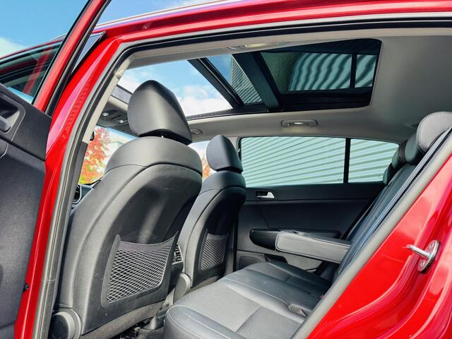 KIA SPORTAGE 1.6 T-GDI DynamicPlusLine Trekhaak | NW door ons geleverd & Onderhouden | Panoramadak | Keyless | Stoelverwarming