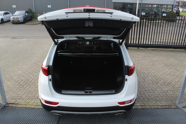 KIA SPORTAGE 1.6 T-GDI 4WD GT-Line 1ste eigenaar/Orig. lage km-stand/Panoramadak/JBL audio/Dode hoek detectie/Lederen bekleding/Achteruitrijcamera/Keyless/Elektrische achterklep/Climate control/Cruise control/Parkeersensoren/Stoel en stuurverwarming/Stoelverkoeling/Ri