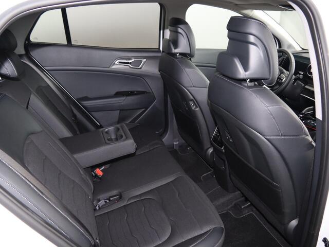 KIA SPORTAGE 1.6 T-GDi Plug-in Hybrid AWD DynamicPlusLine | Panoramadak | Matrix LED Koplampen | Stoel/Stuurverwarming | Keyless Go | Elektrisch verstelbare voorstoelen