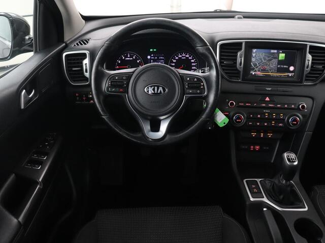 KIA SPORTAGE 1.6 GDI First Edition | Stoel & stuurverwarming | Camera | Navigatie | Achterbankverwarming | Bluetooth | Climate control | Bluetooth | Cruise control | Dodehoek detectie