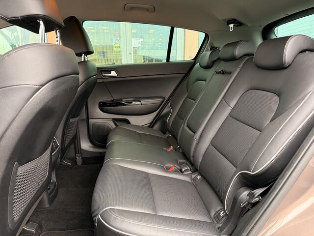 KIA SPORTAGE 1.6 GDI DynamicPlusLine | V+A Stoel/Stuur verwarming | JBL | Achteruitrijcamera | Cruise | Apple Carplay |