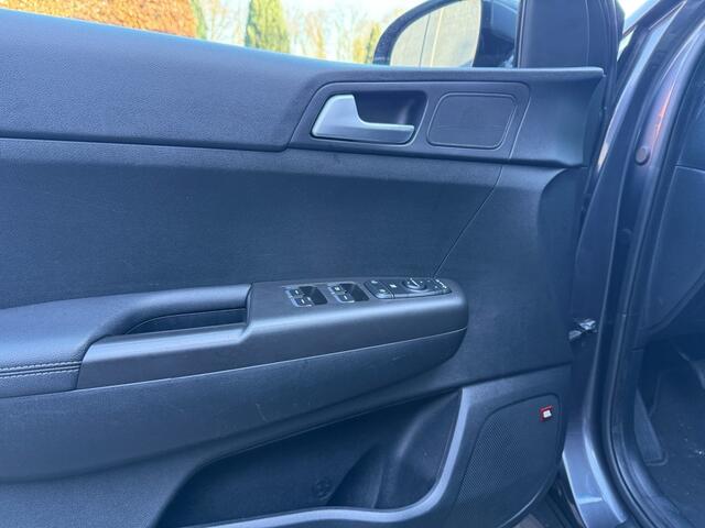 KIA SPORTAGE 1.6 GDI Dynamic,Carplay,Clima,Cruise,Lane Ass.,Trekhk,Camera,Navi,