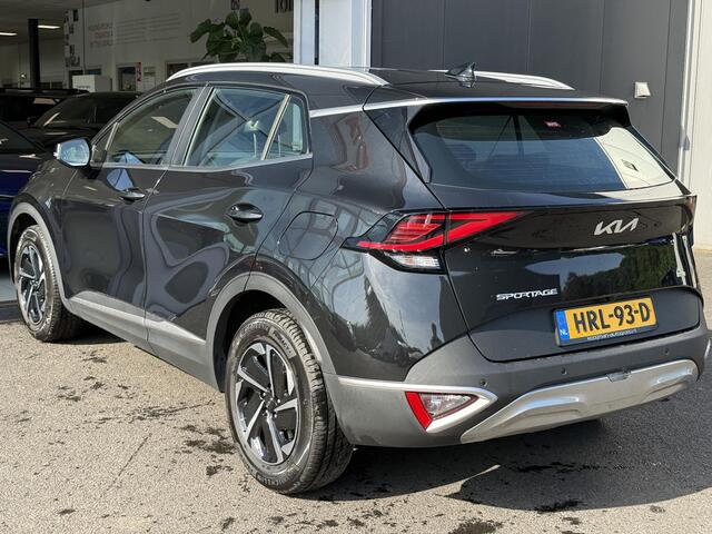 KIA SPORTAGE 1.6 T-GDi Hybrid DynamicLine | Achteruitrijcamera | Virtual Cockpit | Apple Carplay/Android Auto | Navigatie | Parkeersensoren voor & achter