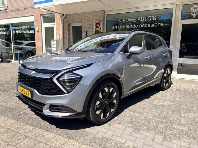 KIA SPORTAGE 1.6 T-GDi Plug-in Hybrid AWD DynamicPlusLine 13.700 KILOMETER GEREDEN Panorama dak/Elektr. verst.b. verwarmde voorstoelen Voor+achter/Dode hoek detectie /Elektr. verst.b. verw. spiegels/Climate contr. adapt./Lederen bekleding/Keless Entry+Start/Navi Full