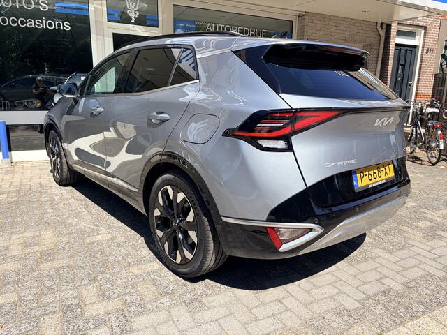 KIA SPORTAGE 1.6 T-GDi Plug-in Hybrid AWD DynamicPlusLine 13.700 KILOMETER GEREDEN Panorama dak/Elektr. verst.b. verwarmde voorstoelen Voor+achter/Dode hoek detectie /Elektr. verst.b. verw. spiegels/Climate contr. adapt./Lederen bekleding/Keless Entry+Start/Navi Full