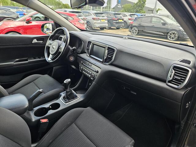 KIA SPORTAGE 1.6 GDI First Edition | Navigatie | Trekhaak | Cruise control | Uiterst nette en goed onderhouden auto!