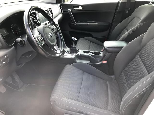 KIA SPORTAGE 1.6 GDI DynamicLine , 17 Inch LMV, Apple Carplay, Navi, Camera, Clima, All Season, DAB, PDC, LKA, Bluetooth, Regensensor