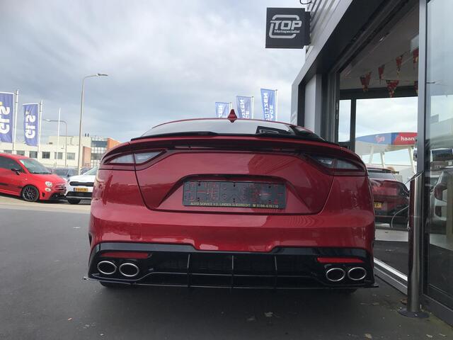 KIA Stinger 3.3 V6 T-GDI AWD GT 370PK