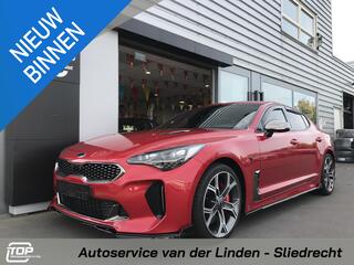 kia-stinger-3.3-v6-t-gdi-awd-gt-370