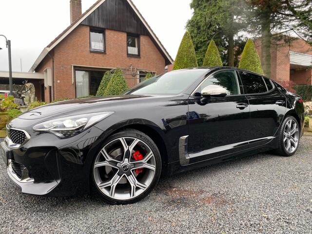 KIA Stinger 2.2 CRDI GT-LINE FULL OPTION Panodak LED Harman Kardon Head-up Carplay