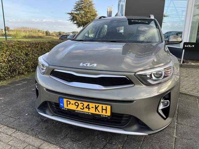 KIA Stonic 1.0 T-GDi MHEV DynamicLine | Tijdelijke Demo | Apple Carplay/Android Auto | LM Velgen | Bluetooth | Cruise Control | Airco | Lane Assist | Enz...