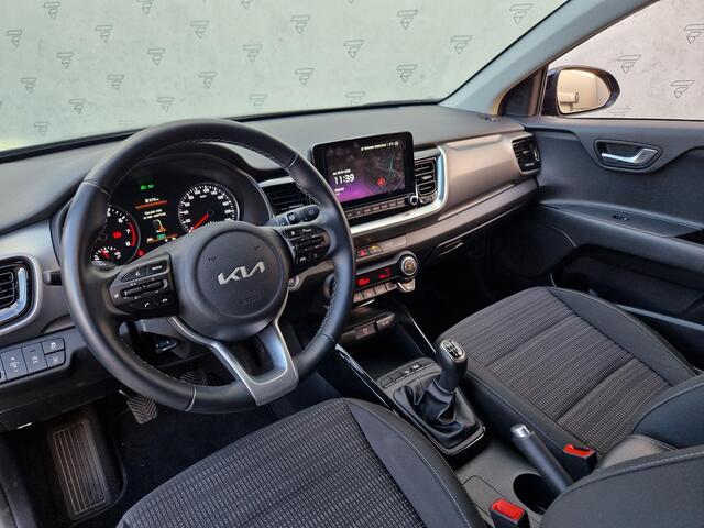 KIA Stonic 1.0 T-GDI MHEV | Key-Less | Navi | Licht- en Regensensor | LED | DAB |