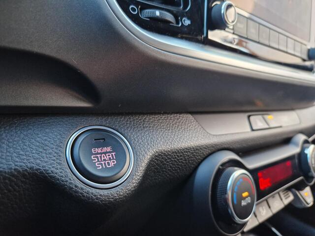 KIA Stonic 1.0 T-GDI MHEV | Key-Less | Navi | Licht- en Regensensor | LED | DAB |