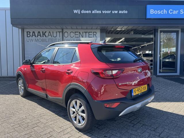 KIA Stonic 1.0 T-GDi MHEV DynamicLine | Navigation Pack | Camera