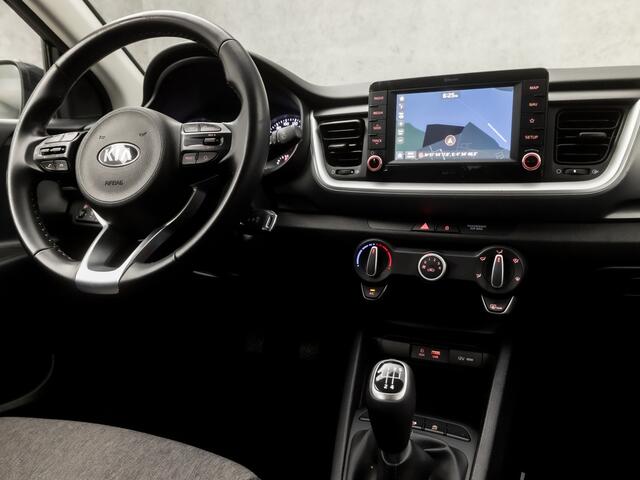 KIA Stonic 1.0 T-GDi DynamicLine (APPLE CARPLAY, NAVIGATIE, CAMERA, PARKEERSENSOREN, SPORTSTOELEN, CRUISE, GETINT GLAS, NIEUWE APK, NIEUWSTAAT)
