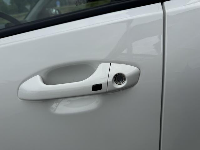 KIA Stonic 1.0 T-GDi MHEV DynamicPlusLine | Eerste Eigenaar | Dealeronderhouden | Keyless Start/Entry | Navigatie | Two Tone | Enz...