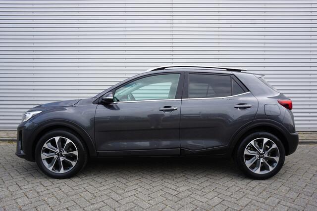 KIA Stonic 1.4 MPi AUTOMAAT - Climate / Navi / Cruise / Parkeers. / Camera