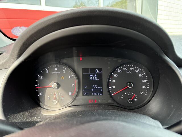 KIA Stonic 1.0 T-GDi DynamicLine CAMERA / AIRCO / CRUISE / CARPLAY / DAB+ / PDC / BLUETOOTH / NL-AUTO