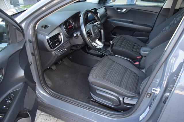 KIA Stonic 1.0 T-GDi MHEV DynamicPlusLine | Climate Control | Cruise Control | Navigatie | Camera | Trekhaak | Tot 10Jr. Kia-Garantie