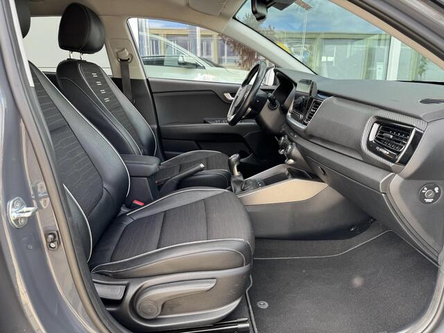 KIA Stonic 1.0 T-GDi MHEV GT-Line | 1e Eigenaar | Nederlandse Dealer onderhouden auto | Trekhaak | Apple Carplay