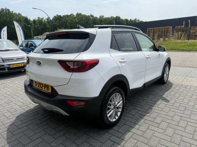 KIA Stonic 1.4 MPi | 12MND GARANTIE | AUTOMAAT | NAVI | CAMERA | CRUISE |