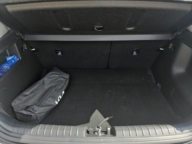 KIA Stonic 1.0 T-GDi MHEV DynamicPlusLine Automaat | Camera | LMV | Cruise | Navi | LED | Stoel- en Stuurverwarming | Privacy Glass | Apple Carplay & Android Auto |
