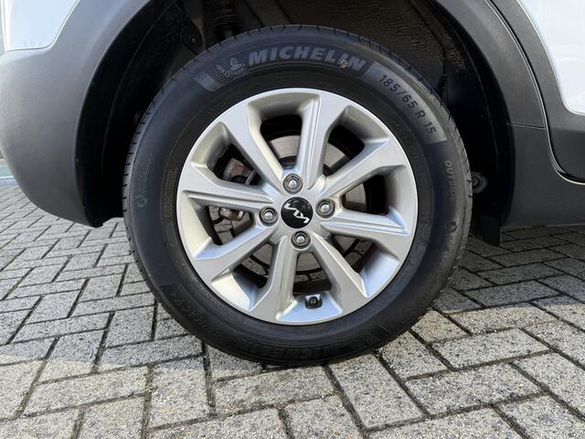 KIA Stonic 1.0 T-GDi MHEV DynamicLine | Camera | Cruise Control | Tot 10Jr. Kia-Garantie |