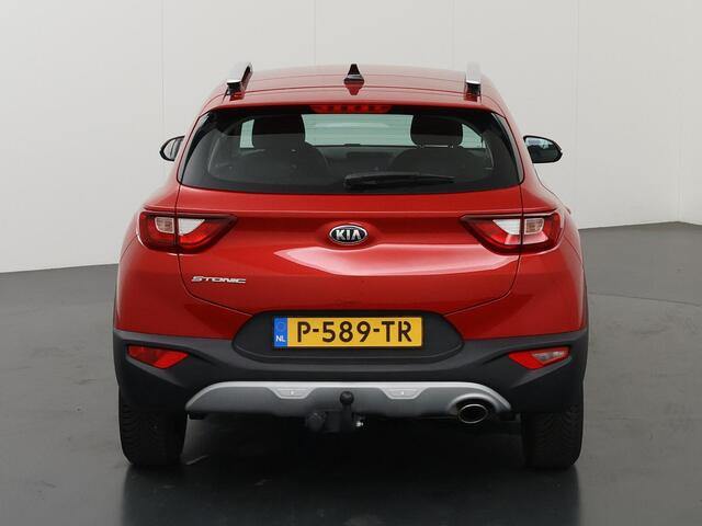 KIA Stonic 1.0 T-GDI DCT7 DynamicPlusLine | Trekhaak | Stoelverwarming | Camera | Navigatie | Climate control