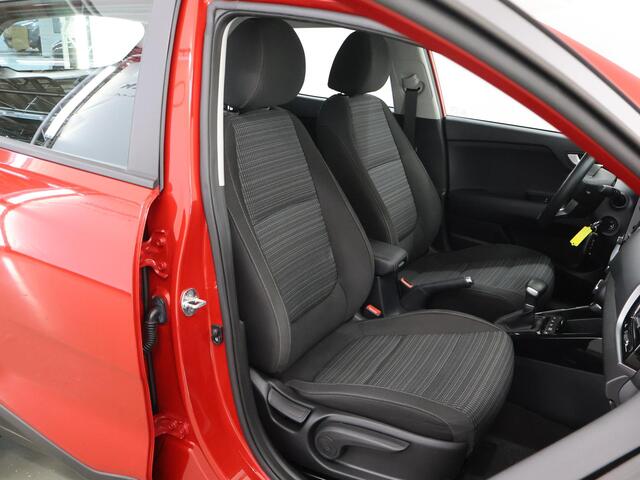 KIA Stonic 1.0 T-GDI DCT7 DynamicPlusLine | Trekhaak | Stoelverwarming | Camera | Navigatie | Climate control