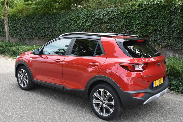 KIA Stonic 1.0 T-GDi Sports Edition | 17"LMV | NAVI | CAMERA