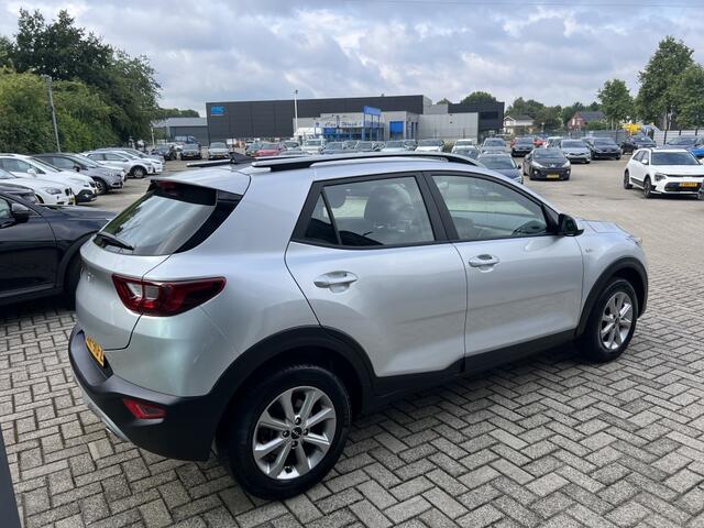KIA Stonic 1.0 T-GDi MHEV DynamicLine NAVI + CAMERA