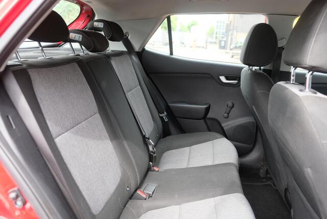 KIA Stonic 1.0 T-GDi 100pk DynamicLine | Navi | Trekhaak | Camera | Cruise