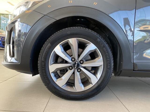 KIA Stonic 1.0 T-GDi MHEV DynamicPlusLine,Navigatie,Achteruitrijcamera,Spraakbediening,Keyless Entry,Climate&Cruiscontrol,Rijstrooksensor,Achteruitrijsensoren,Usb,16 Inch Lmv