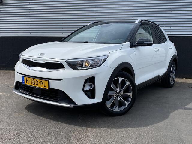 KIA Stonic 1.0 T-GDi DynamicPlusLine Automaat, Apple CarPlay/Android auto navigatie, cruise control, parkeersensoren, achteruitrij camera, airco, keyless, bi-tone wit-zwart