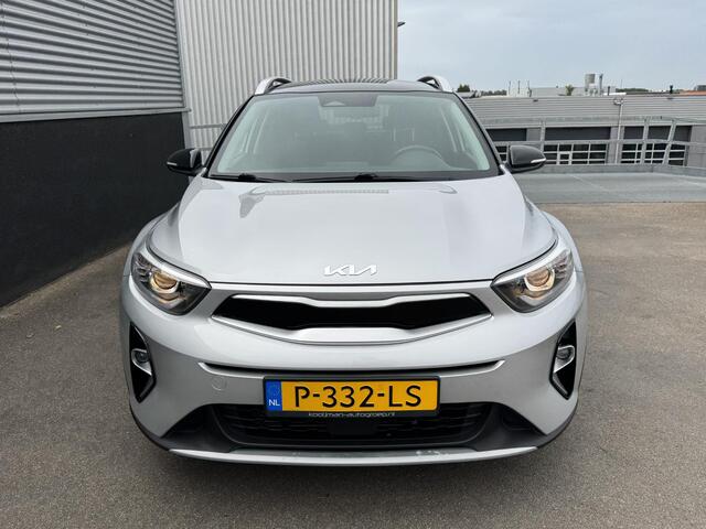 KIA Stonic 1.0 T-GDi MHEV DynamicPlusLine Navigatie, Climate control, 1e eign. Nieuw geleverd en dealeronderhouden, Privacy glass, Smart Key