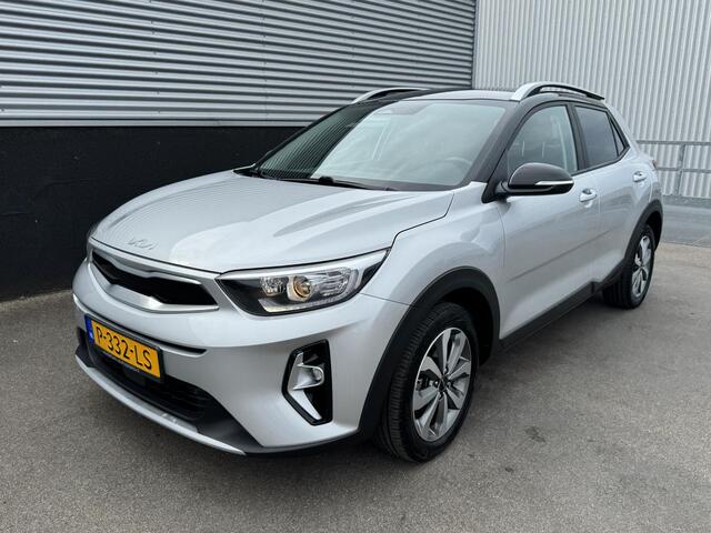 KIA Stonic 1.0 T-GDi MHEV DynamicPlusLine Navigatie, Climate control, 1e eign. Nieuw geleverd en dealeronderhouden, Privacy glass, Smart Key
