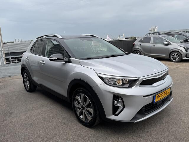 KIA Stonic 1.0 T-GDi MHEV DynamicPlusLine Navigatie, Climate control, 1e eign. Nieuw geleverd en dealeronderhouden, Privacy glass, Smart Key