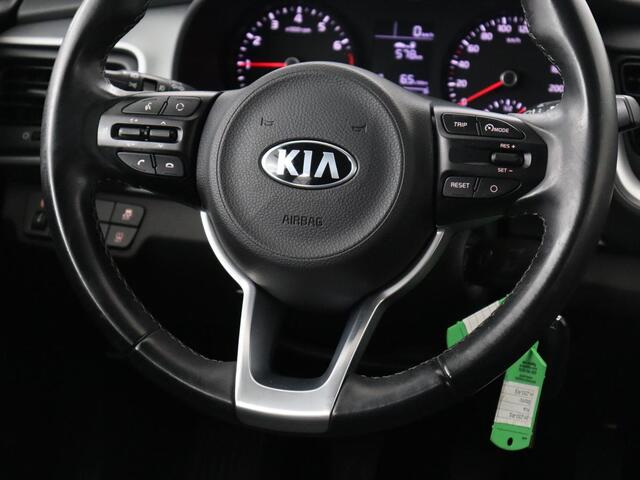 KIA Stonic 1.0 T-GDi DynamicLine | Camera | Carplay | Navigatie | Cruise control | Airco | Bluetooth | LED | Parkeerhulp