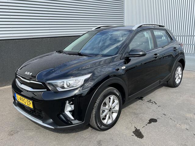 KIA Stonic 1.0 T-GDi MHEV DynamicLine Navigatie Apple CarPlay/Android auto, parkeersensoren, achteruitrij camera, adaptieve cruise control,