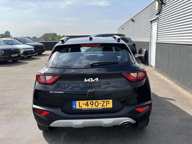 KIA Stonic 1.0 T-GDi MHEV DynamicLine Navigatie Apple CarPlay/Android auto, parkeersensoren, achteruitrij camera, adaptieve cruise control,