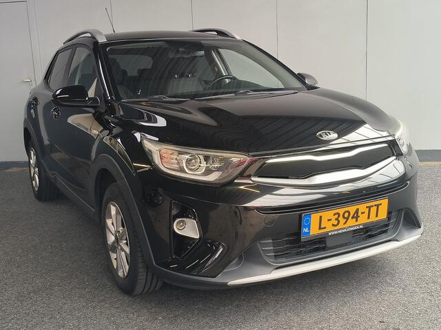 KIA Stonic 1.2 MPi Design Edition uit 2018 Rijklaar + 12 maanden Bovag-garantie Henk Jongen Auto's in Helmond, al 50 jaar service zoals 't hoort!