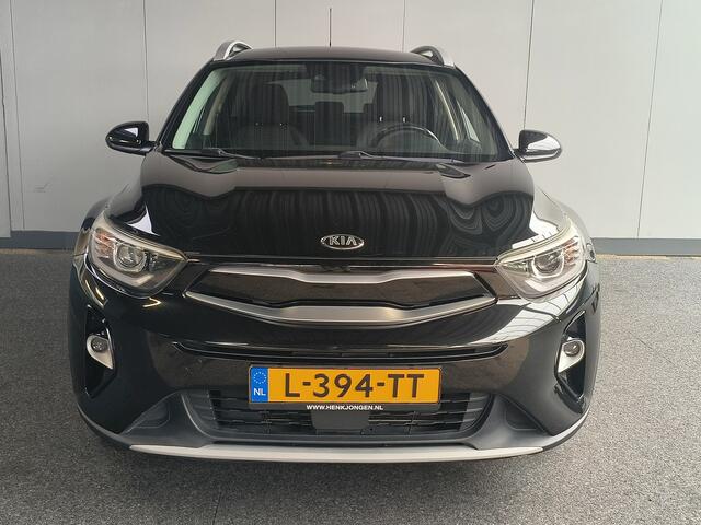 KIA Stonic 1.2 MPi Design Edition uit 2018 Rijklaar + 12 maanden Bovag-garantie Henk Jongen Auto's in Helmond, al 50 jaar service zoals 't hoort!