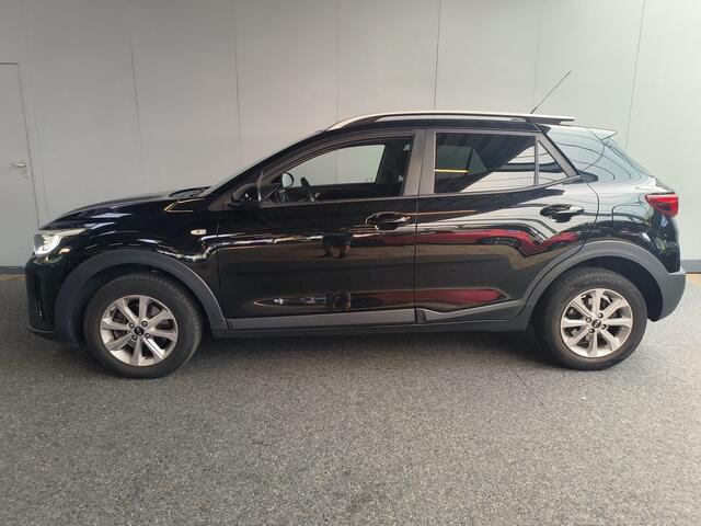KIA Stonic 1.2 MPi Design Edition uit 2018 Rijklaar + 12 maanden Bovag-garantie Henk Jongen Auto's in Helmond, al 50 jaar service zoals 't hoort!