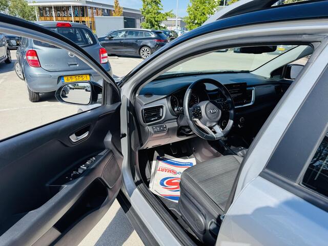 KIA Stonic 1.0 T-GDi MHEV DynamicPlusLine Trekhaak | Clima | Keyless | Privacyglass