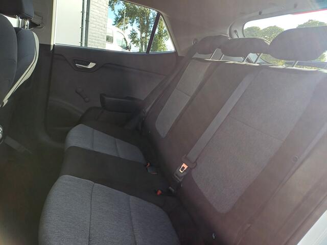 KIA Stonic 1.0 T-GDi DynamicLine | CRUISECONTROL | CAMERA | BLUETOOTH | Wij bieden ook financiering mogelijkheden aan.